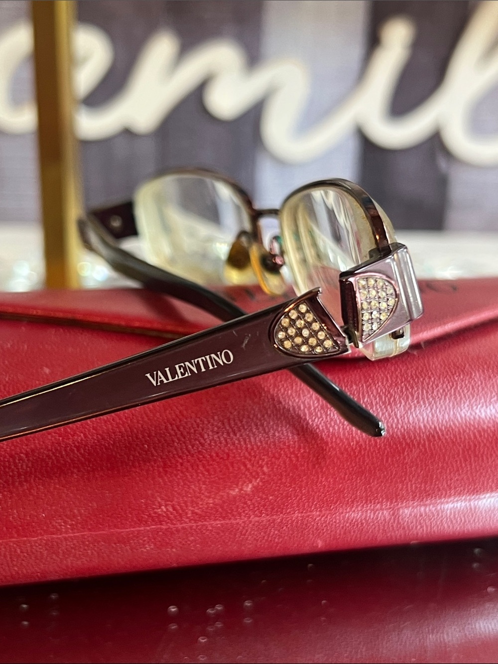Valentino prescription glases with Red Leather Eyeglass Case - Picture 6 of 14